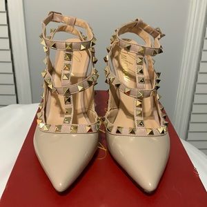 Nude Studded heels